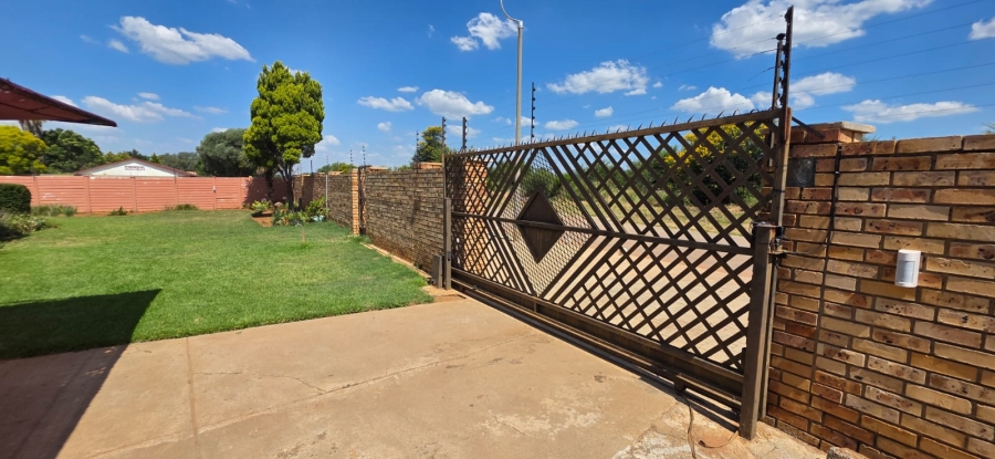 4 Bedroom Property for Sale in Meiringspark North West